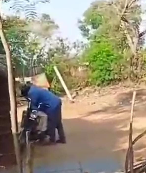 ಅಕ್ರಮ ಮದ್ಯ ಮಾರಾಟ ಸಕ್ರಮ.! ಅಬಕಾರಿ,ಪೋಲಿಸು ಪಾಪದ ಪಾಲಿನ ಮಿತ್ರಮ..!?  ಕೂಡ್ಲಿಗಿಯಲ್ಲಿ ಅಕ್ರಮ ಮದ್ಯ ಮಾರಾಟದ ಗೋಳು.!? ಯುವಜನರ ಭವಿಷ್ಯ ಹಾಳು.!?