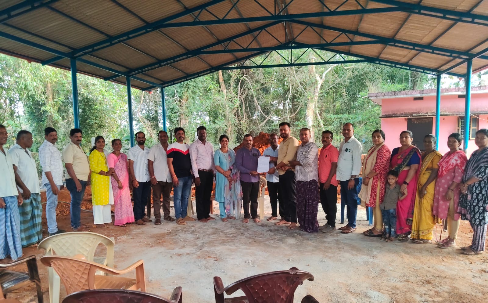 ಶ್ರೀ ಕ್ಷೇತ್ರ ಧರ್ಮಸ್ಥಳ ಧರ್ಮಾಧಿಕಾರಿಯಾದ  ಶ್ರೀ ಡಾ ಡಿ ವೀರೇಂದ್ರ ಹೆಗ್ಗಡೆಯವರು  ಹೊಸ್ಮಾರು ಕುಲಾಲ ಸಮುದಾಯ ಭವನದ ಅಭಿವೃದ್ಧಿಗೆ  2.00000.ಮೊತ್ತದ ಮಂಜೂರಾತಿ..     